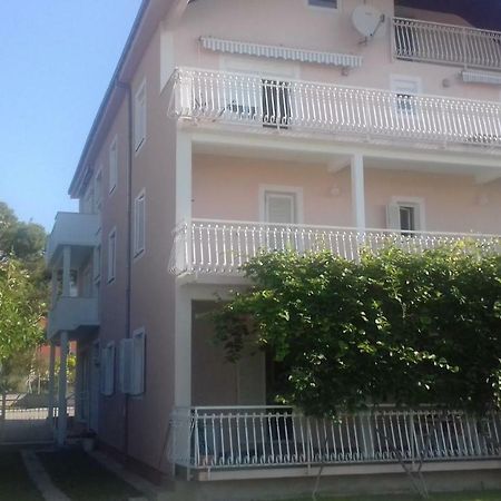Apartman Jezidzic Kastela Exterior photo